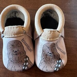 Freshly Picked Star Wars Baby Moccasins - Tan and Black